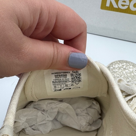Keds Sparkly Sneakers, White, Size 9.5 - Picture 7 of 11